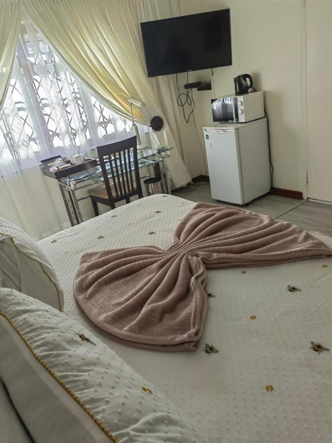 Obaa Sima Guest House Mthatha Buitenkant foto