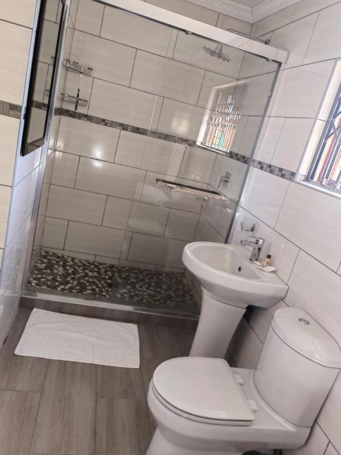 Obaa Sima Guest House Mthatha Buitenkant foto