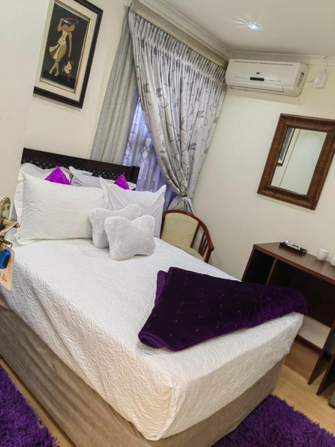 Obaa Sima Guest House Mthatha Buitenkant foto