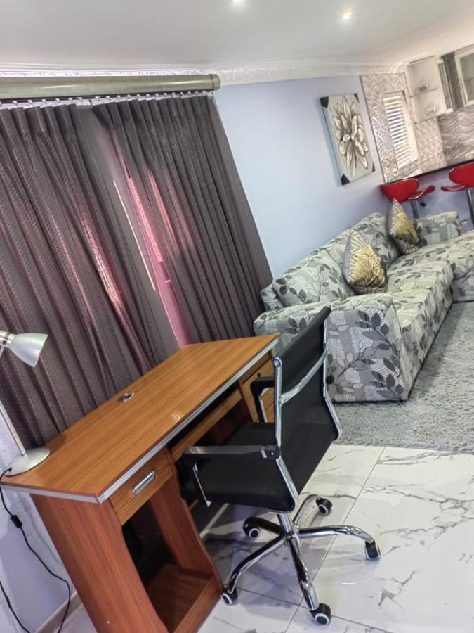Obaa Sima Guest House Mthatha Buitenkant foto